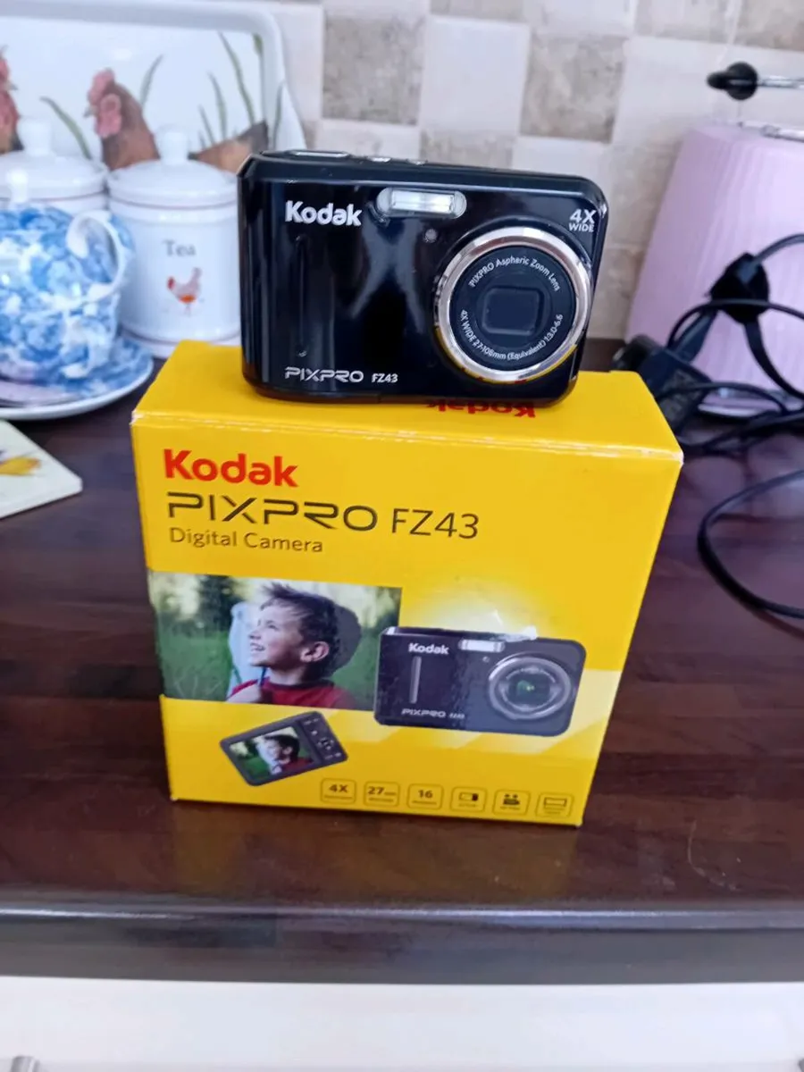 KODAK DIGITAL CAMERA AS NEW BOXED