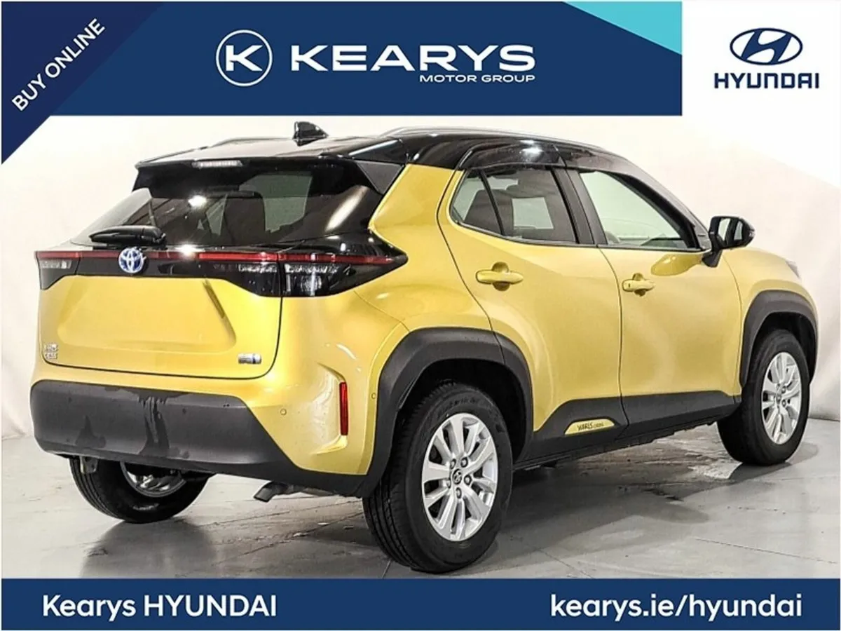 Toyota Yaris Cross Hybrid Auto - Image 2