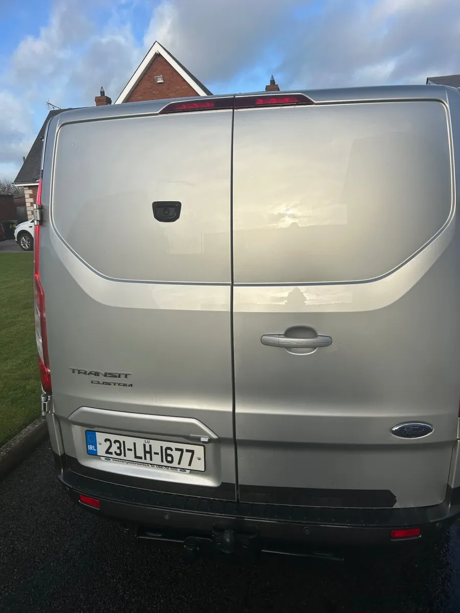 Ford Transit 2023 - Image 2