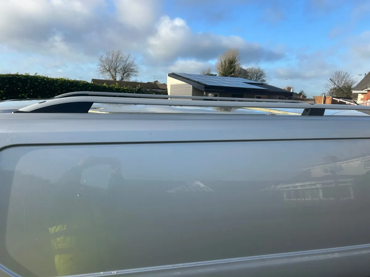 Ford Transit 2023 - Image 4