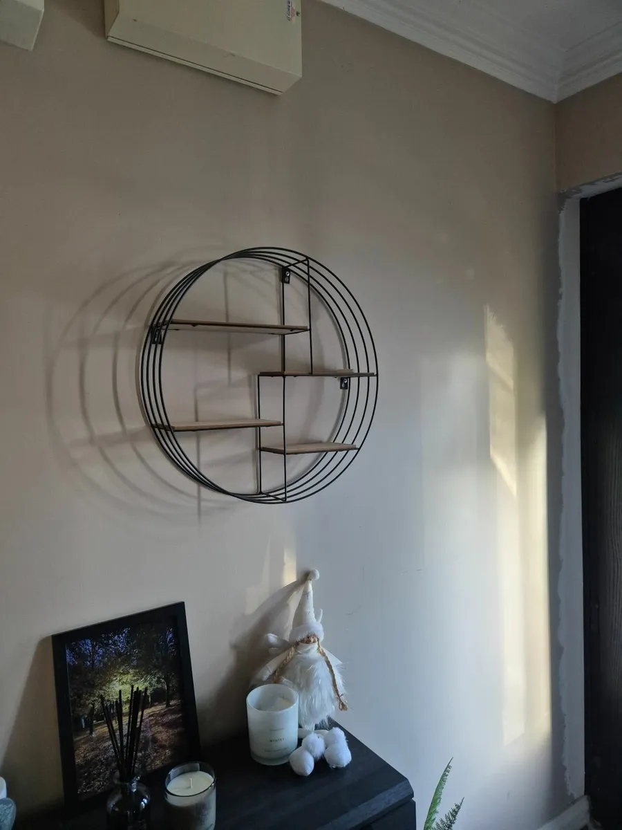 Round wall shelf - Image 2