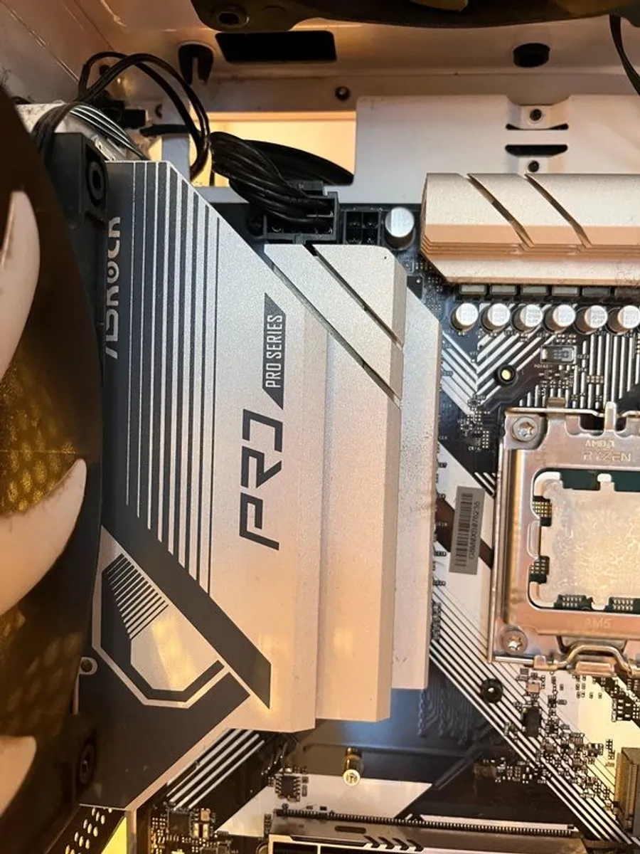 ASRock B650 Pro RS AM5 Motherboard (ATX, DDR5, Ryzen 7000) - Image 2