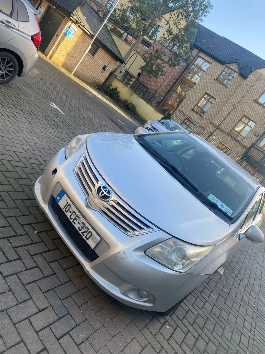 toyota avensis - Image 1