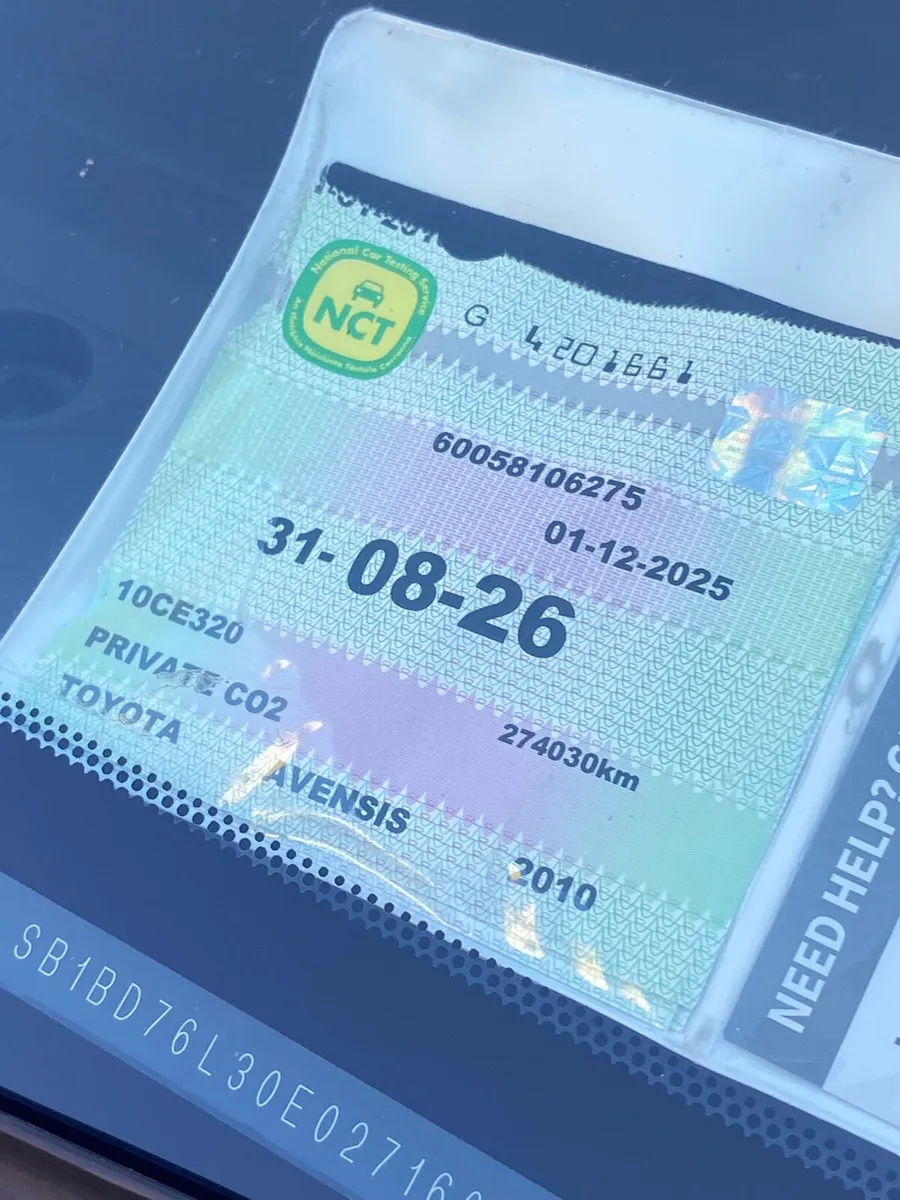 toyota avensis - Image 2