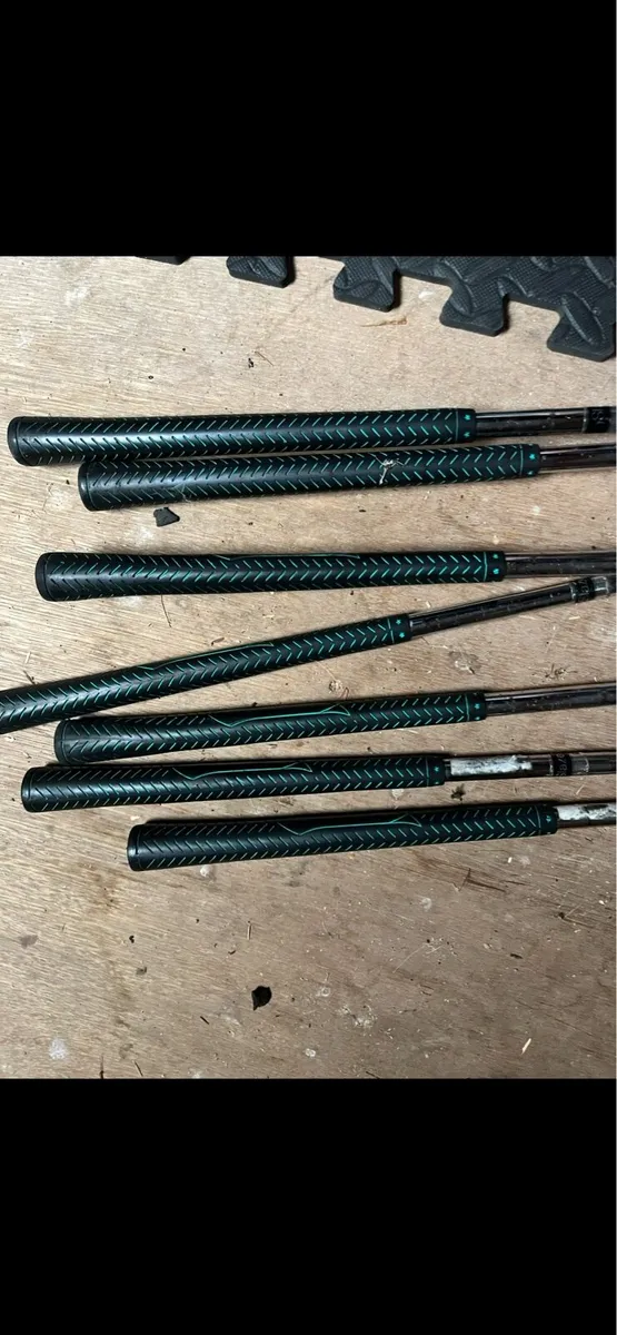 Golf irons - Image 1