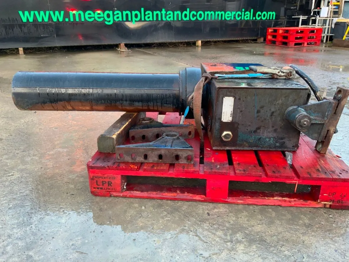 Scania P Series Edbro Tipping RAM Tank. - Image 2