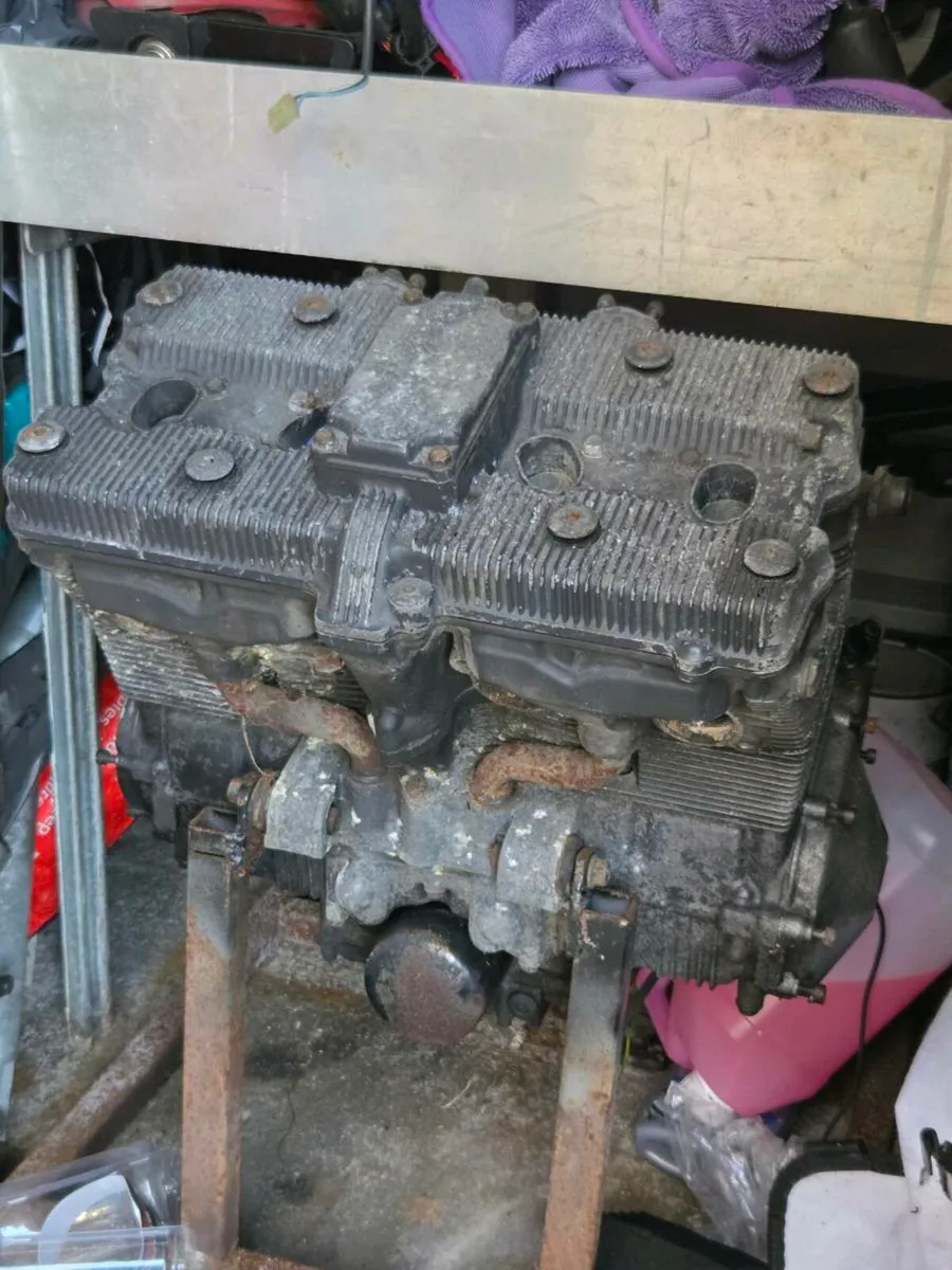 1986 GSXR Hypersport project - Image 3