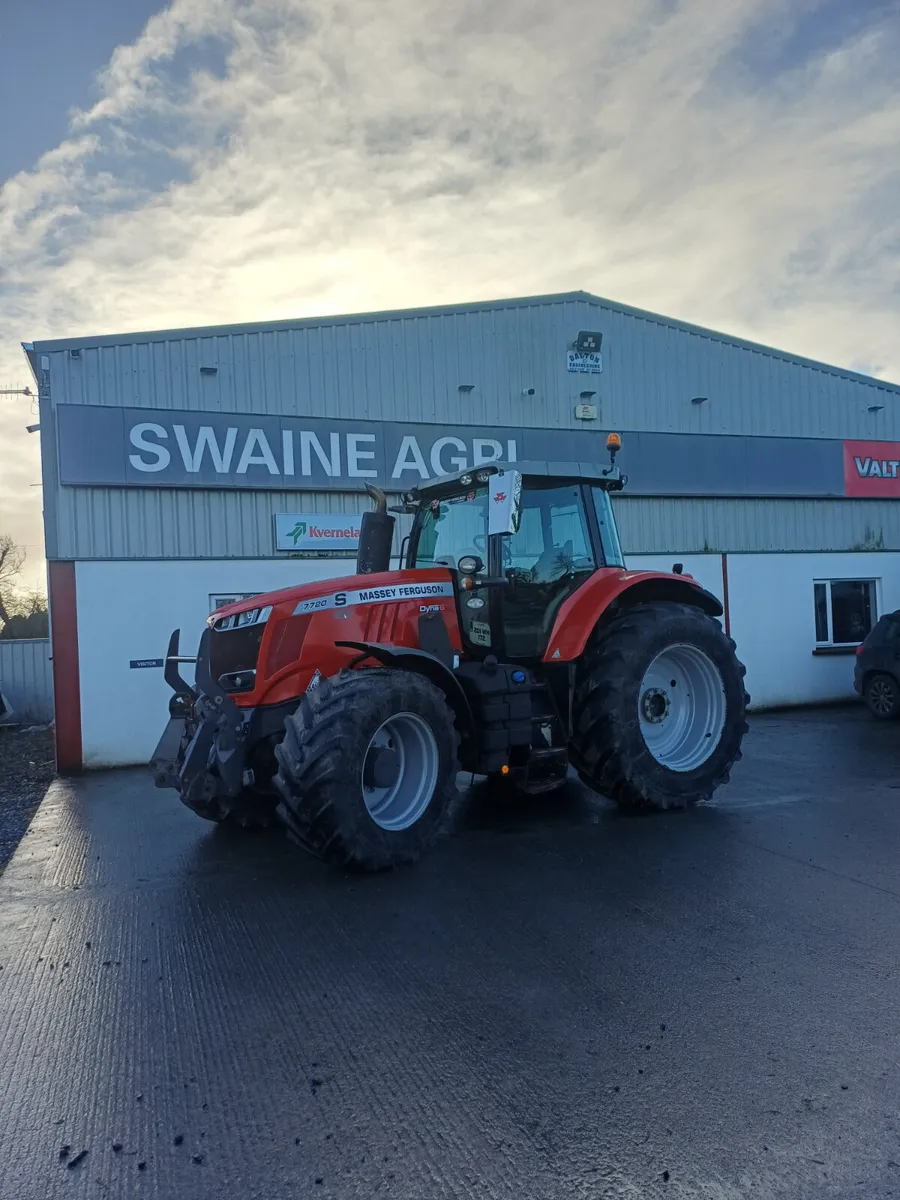 Massey Ferguson 7720 S - Image 1