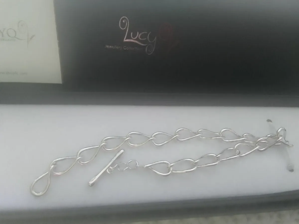 STERLING SILVER T BAR  DESIGNER BRACELET 7.5-8 - Image 4