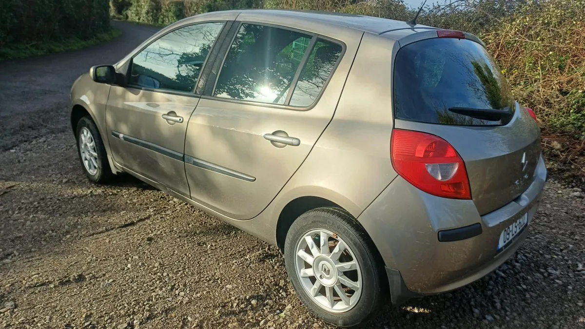 Renault Clio 1.0 petrol - Image 3