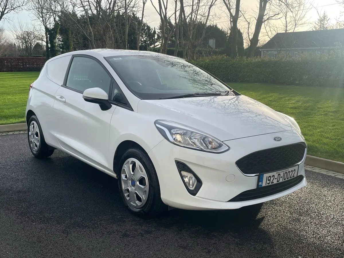 2019 Ford Fiesta Van **No VAT ** - Image 1