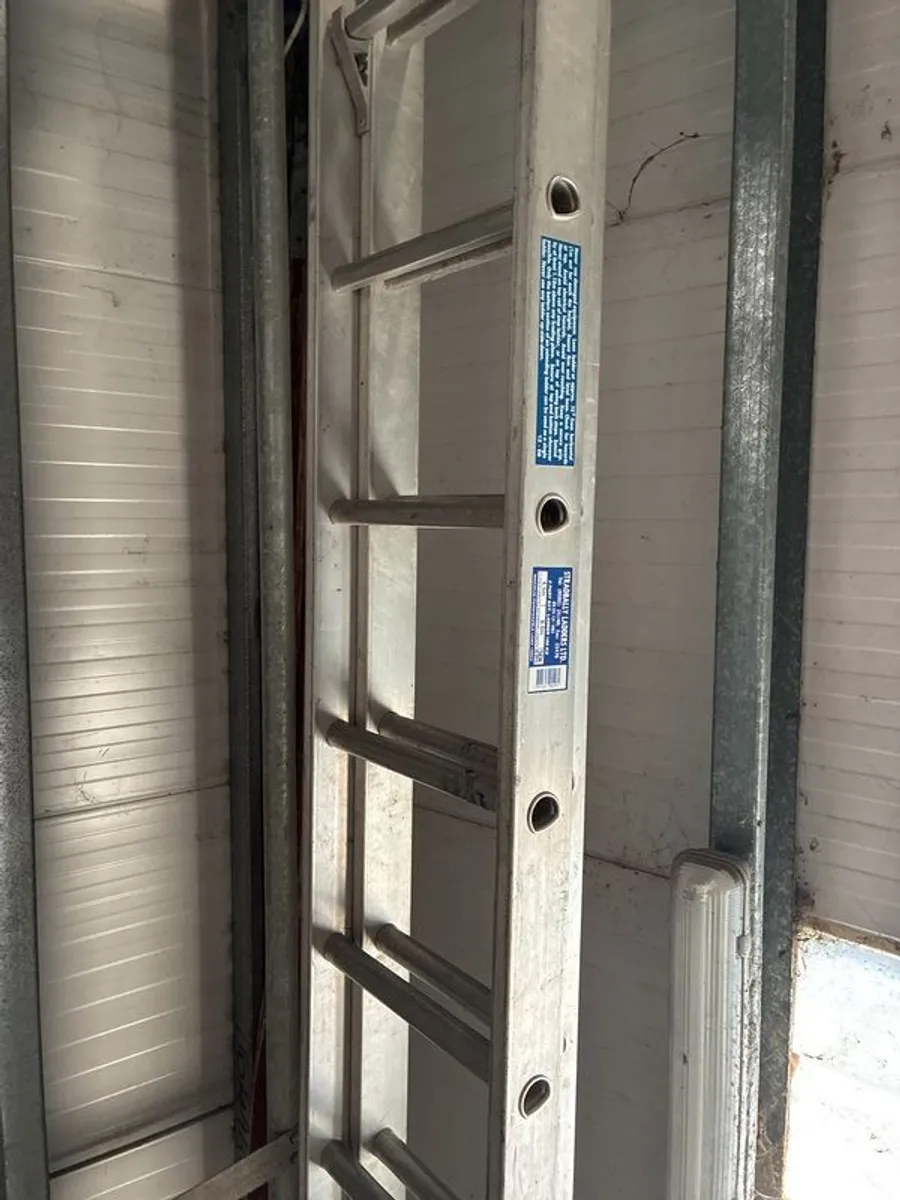 2 part extension ladder - Image 2