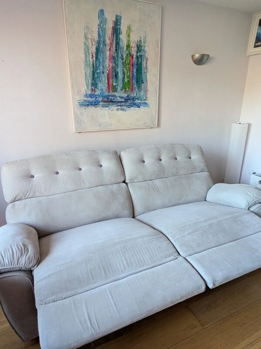 couch 3 Piece Suit - Image 2