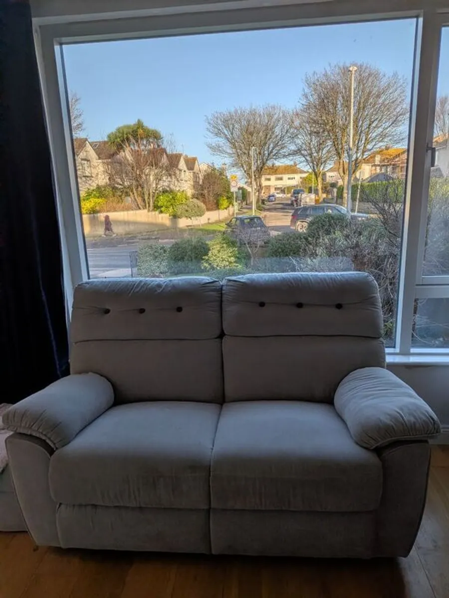 couch 3 Piece Suit - Image 3