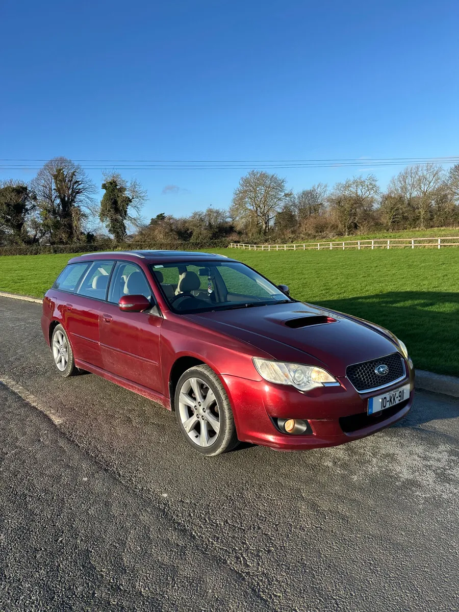Subaru Legacy 2010 - Image 1