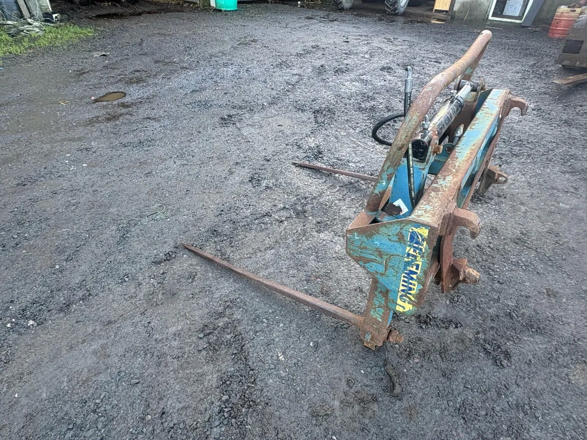 Fleming Bale Stacker/Spike Euro Brackets - Image 3