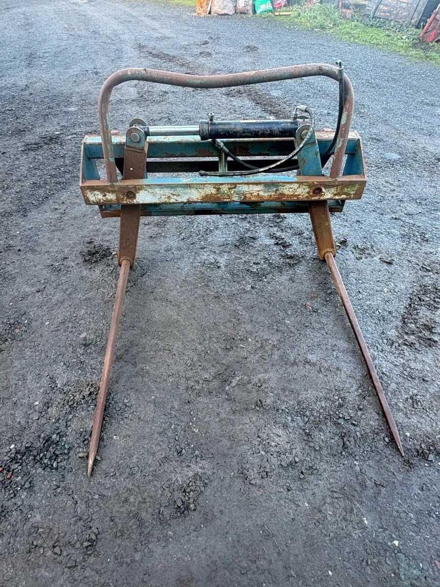 Fleming Bale Stacker/Spike Euro Brackets - Image 4