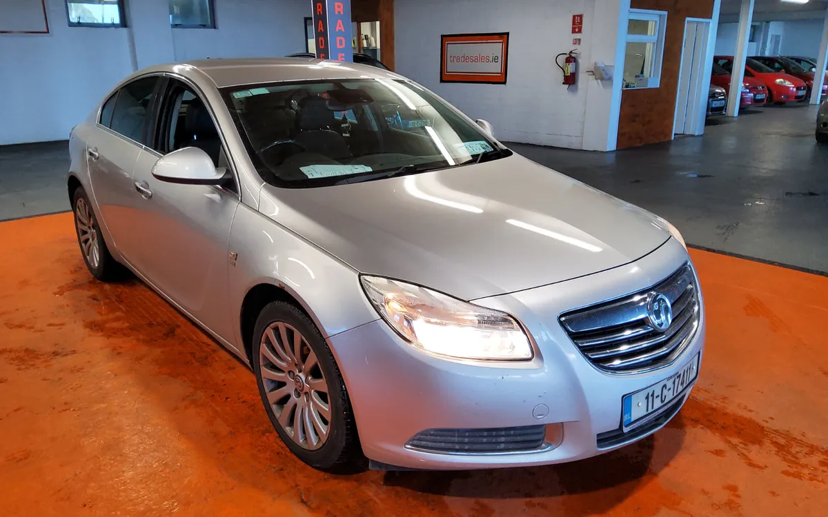 Vauxhall Insignia 2011 - Image 1