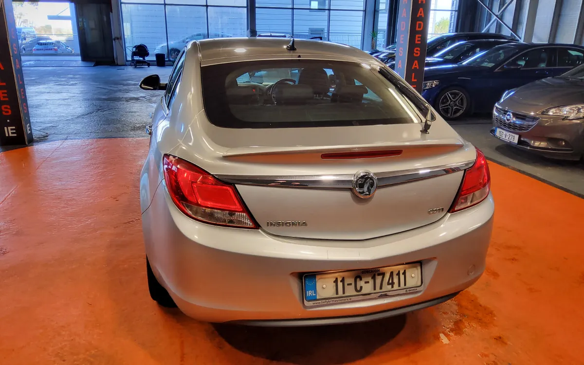 Vauxhall Insignia 2011 - Image 4