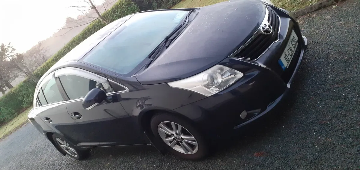Toyota Avensis 2010 - Image 4