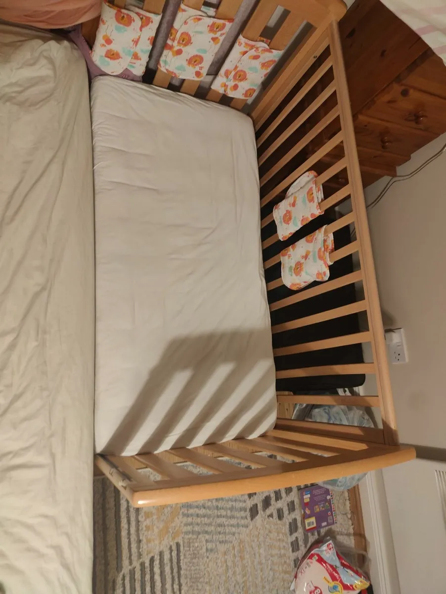 Cot bed - Image 3
