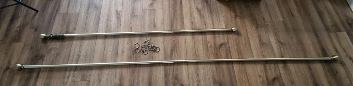 Curtain rails brushed brass effect - Image 1