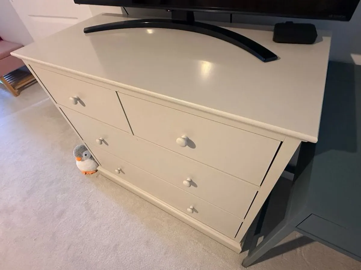 Chest of drawers - 4 drawer, Rivendale. - Image 2