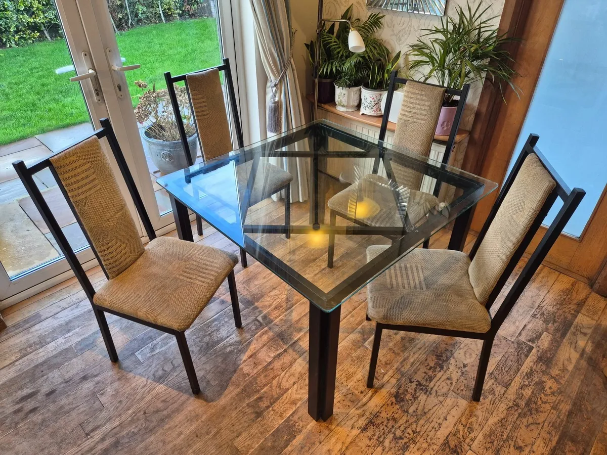 Dining table and chairs - Image 2