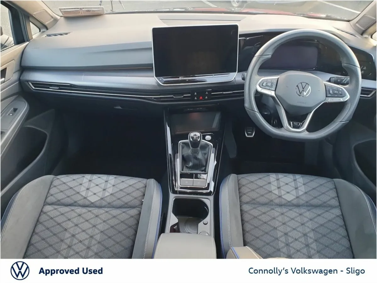 Volkswagen Golf RLINE 1.5 TSI 150HP - Image 3