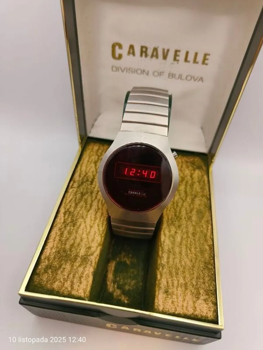 Caravelle Bulova Vintage Men's Watch - Image 4