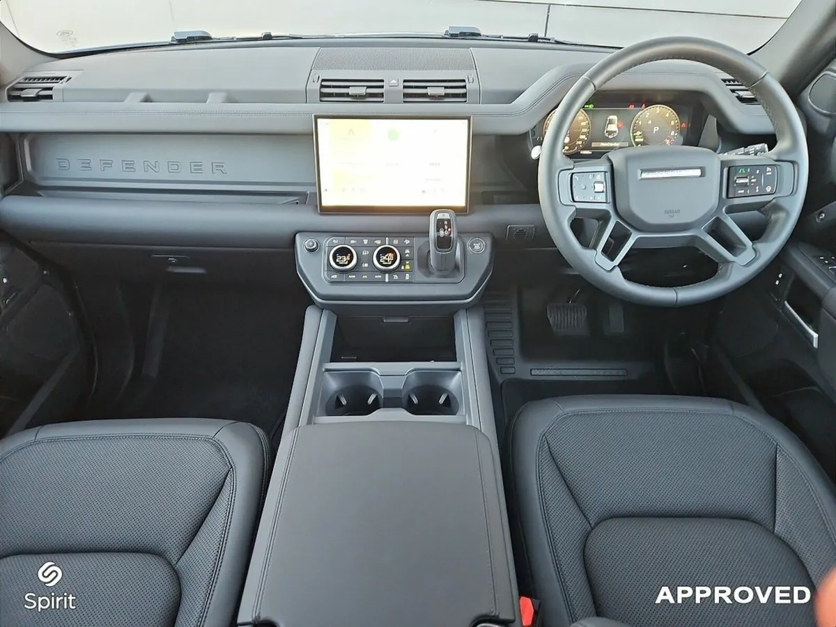 Land Rover Defender Defender X-Dynamic Se Phev A - Image 4