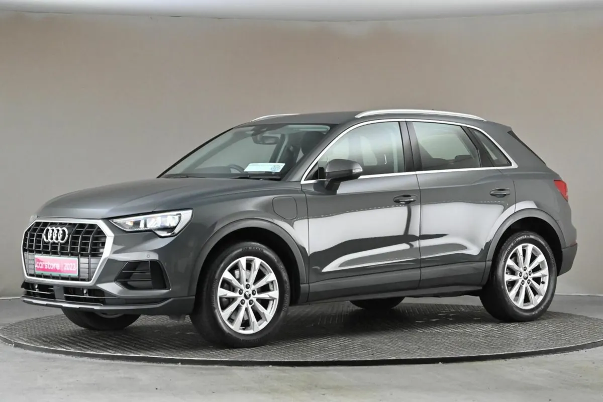 Audi Q3 *JAN 2026 PRICE NOW* E-TRON TFSI E 245 S-T - Image 4