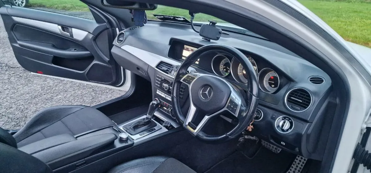 Mercedes C250 Amg - Image 4