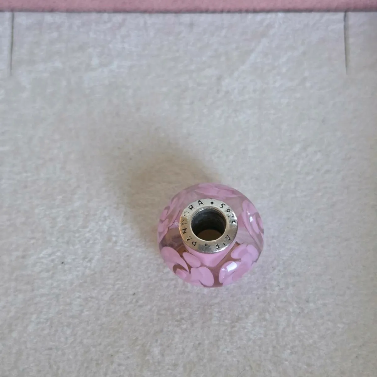 Pandora charm rose murano glass - Image 3