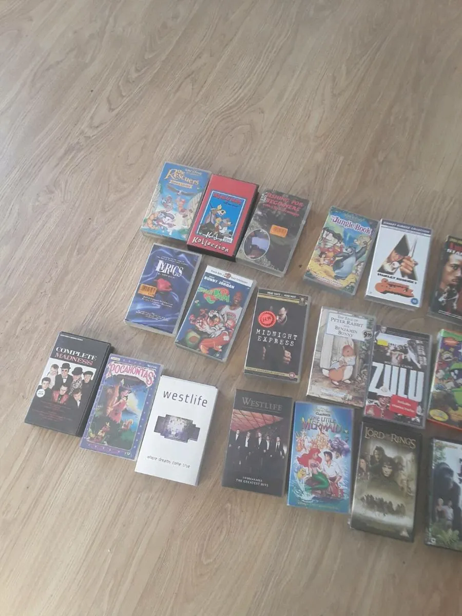 Vhs tapes loads of 1 euro each - Image 3