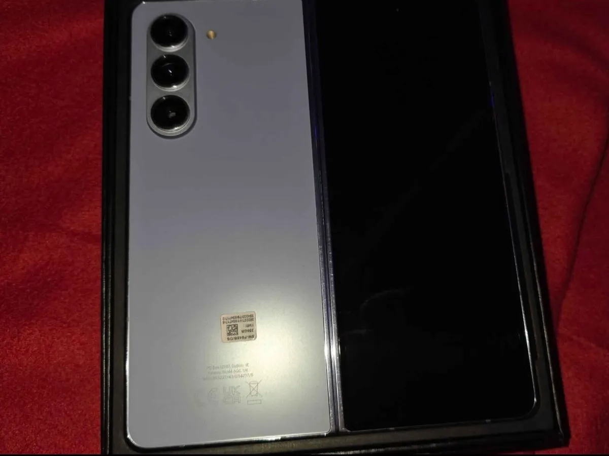 Samsung fold z5 258gb - Image 3