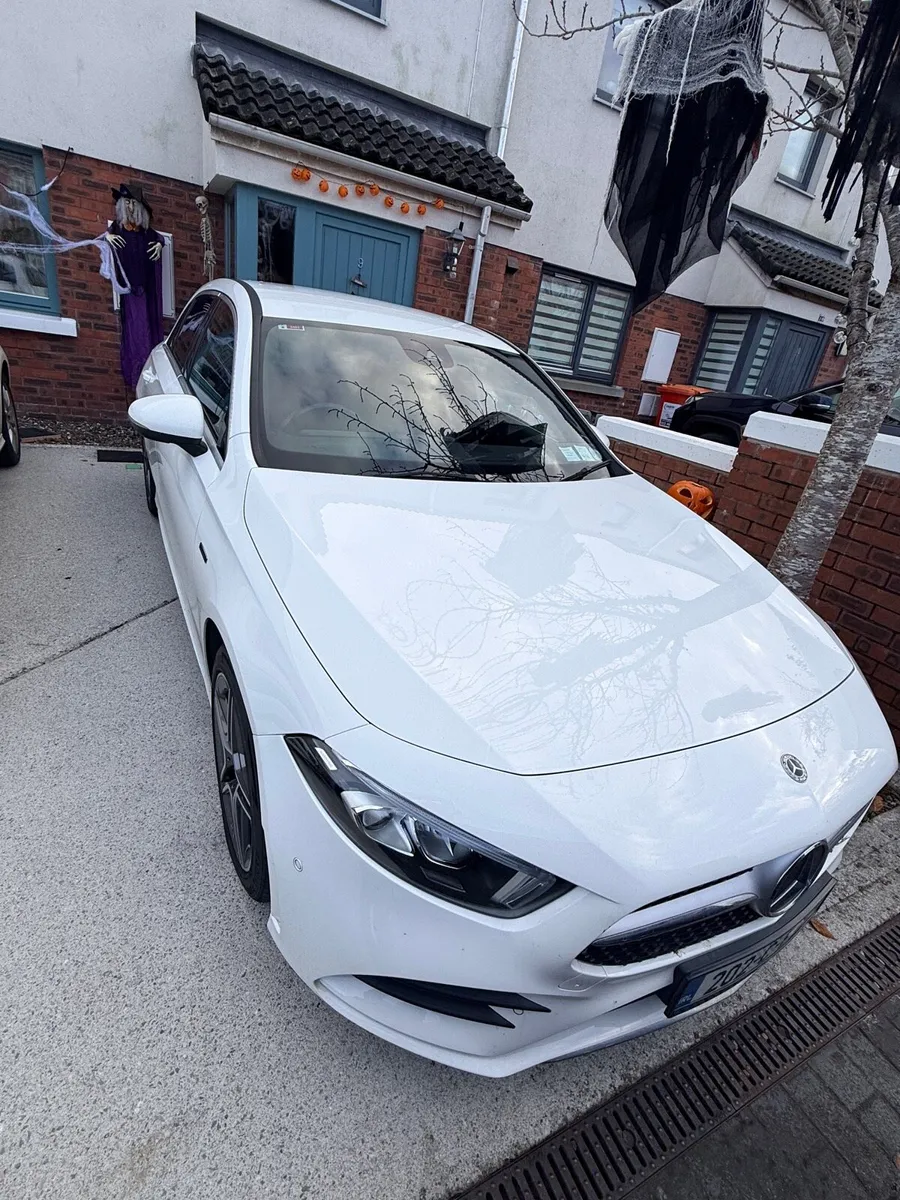 2020 Mercedes A 250 hybrid AMG line - Image 3