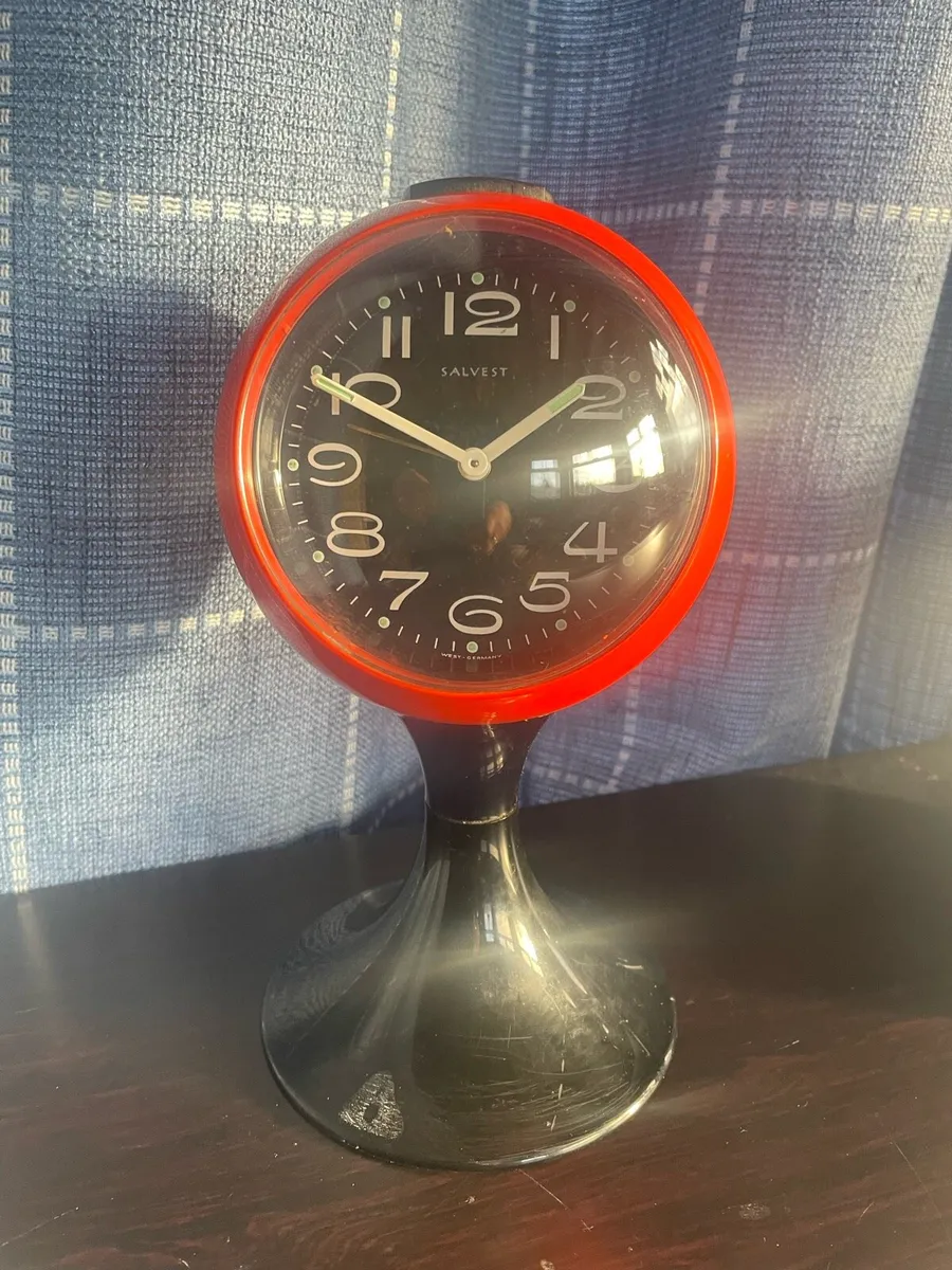 Retro vintage Salvest alarm clock - Image 1