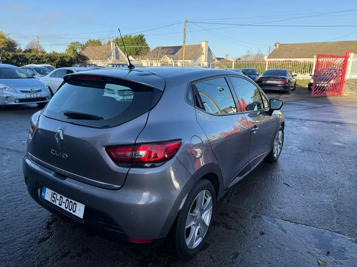 JUST ARRIVED 2015 RENUALT CLIO ,. - Image 4