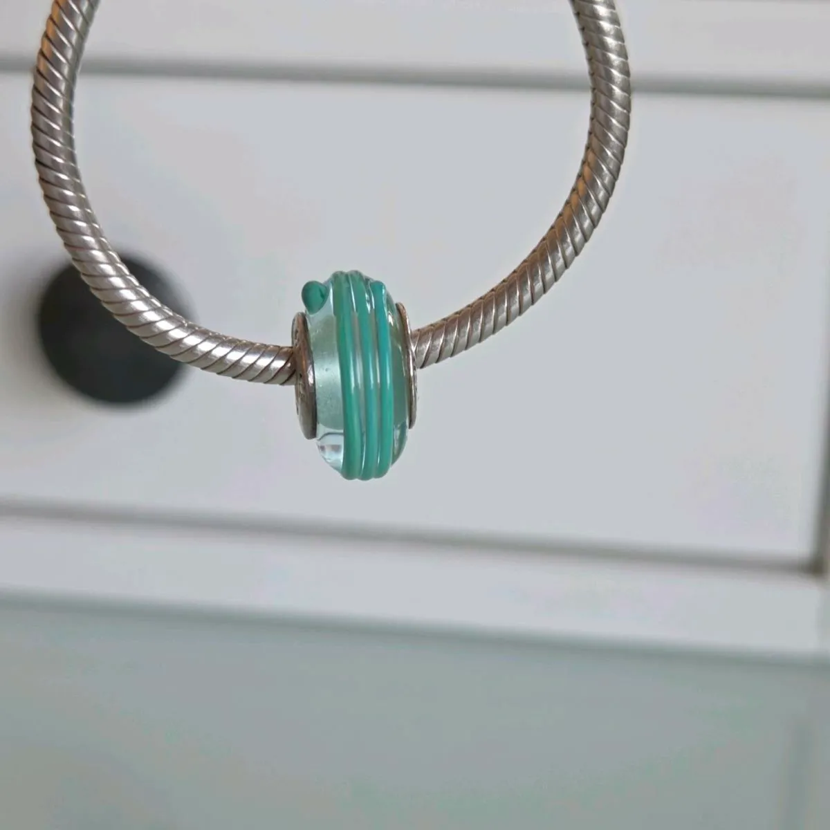 Pandora green ribbon swirl murano glass charm - Image 3