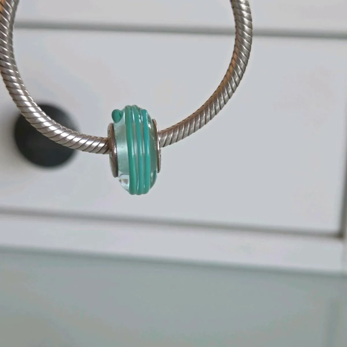 Pandora green ribbon swirl murano glass charm - Image 4