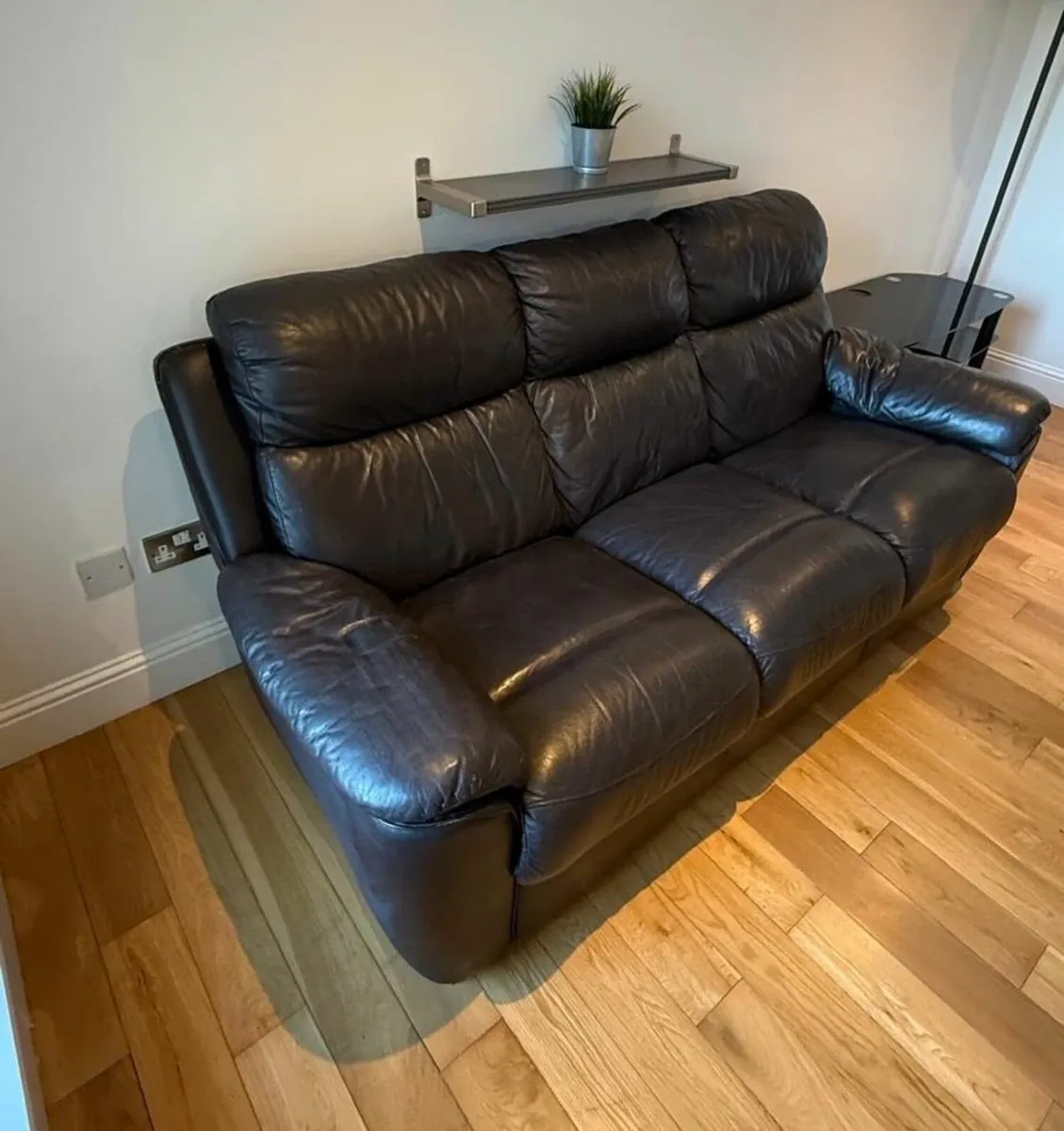 3 Seater Genuine Leather Sofa - Image 3