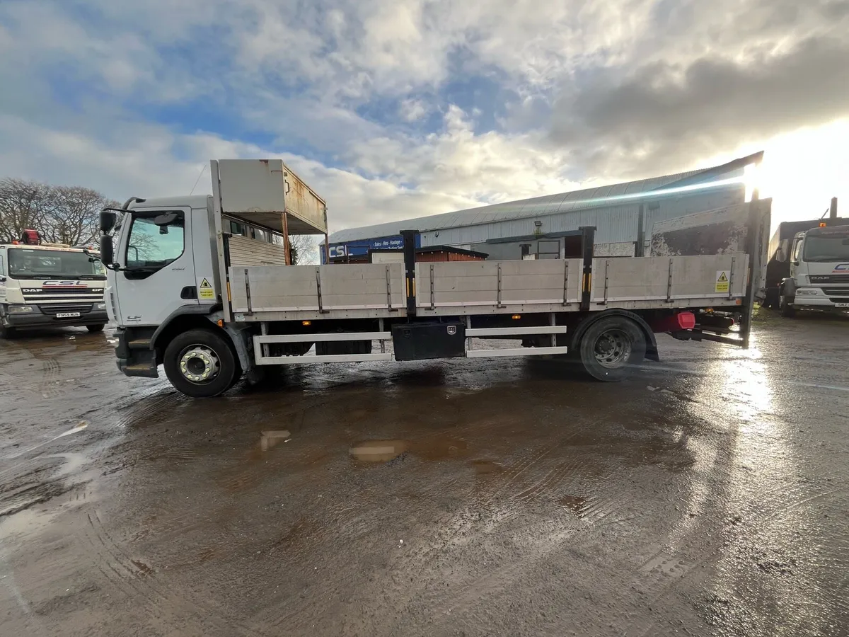 DAF LF55 260 Dropside Lorry - Image 2