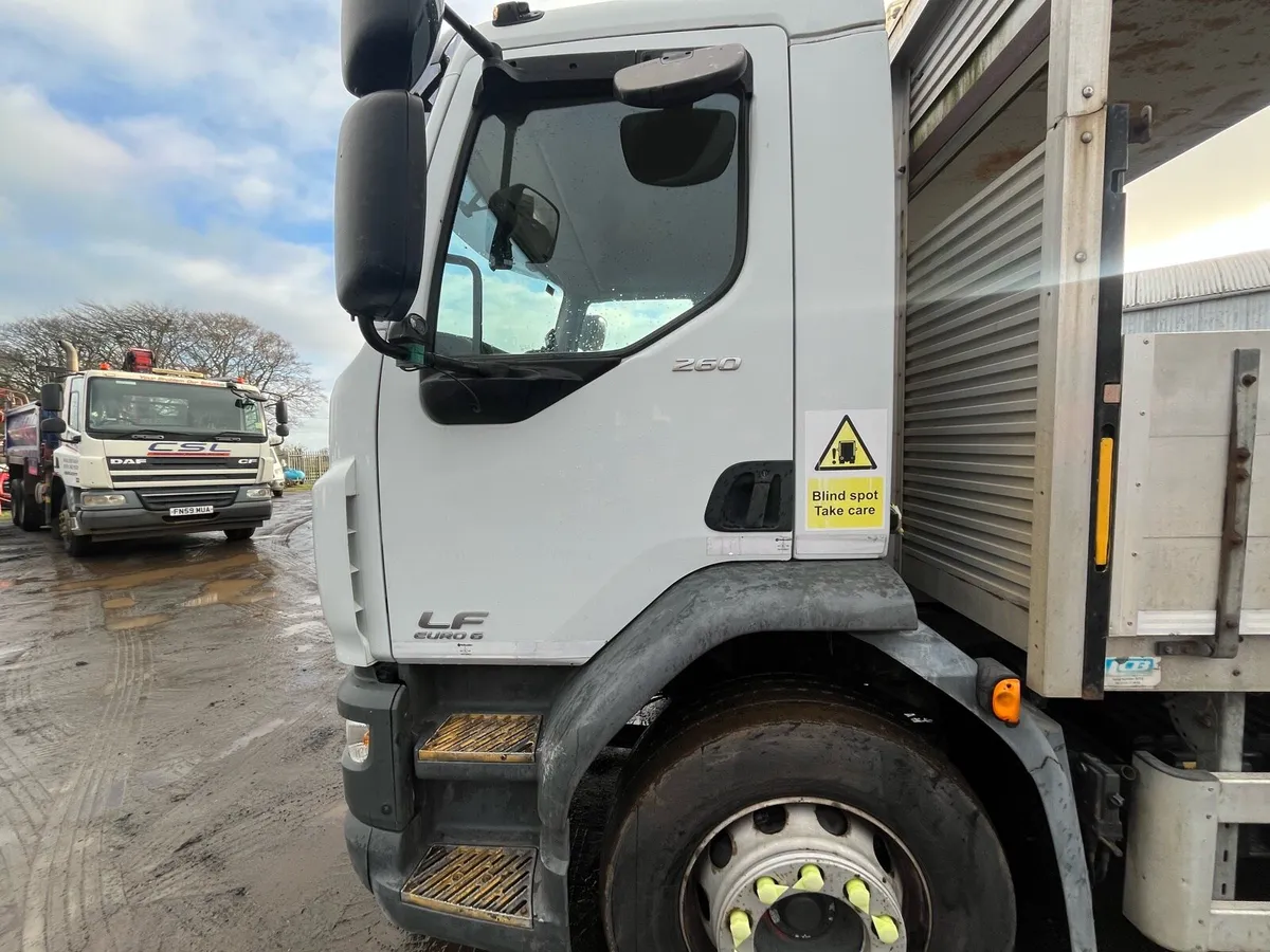 DAF LF55 260 Dropside Lorry - Image 4