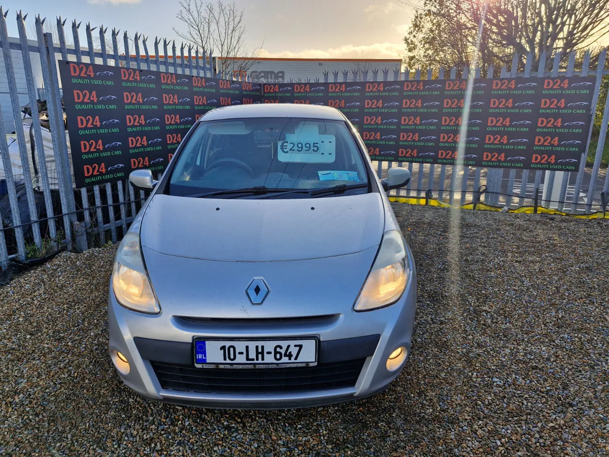 Renault Clio 2010 - Image 1