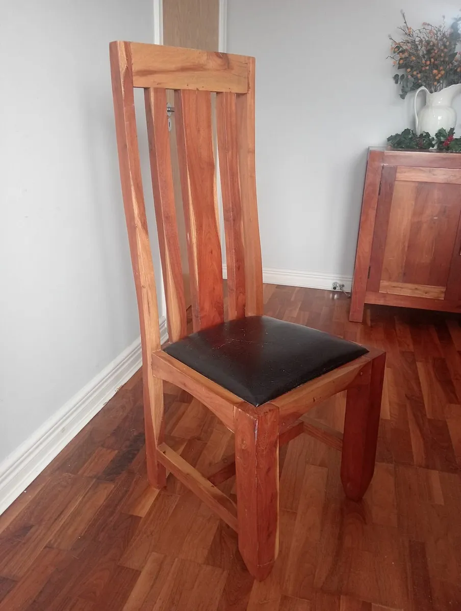 8 Acacia and leather dining room chairs - Image 1