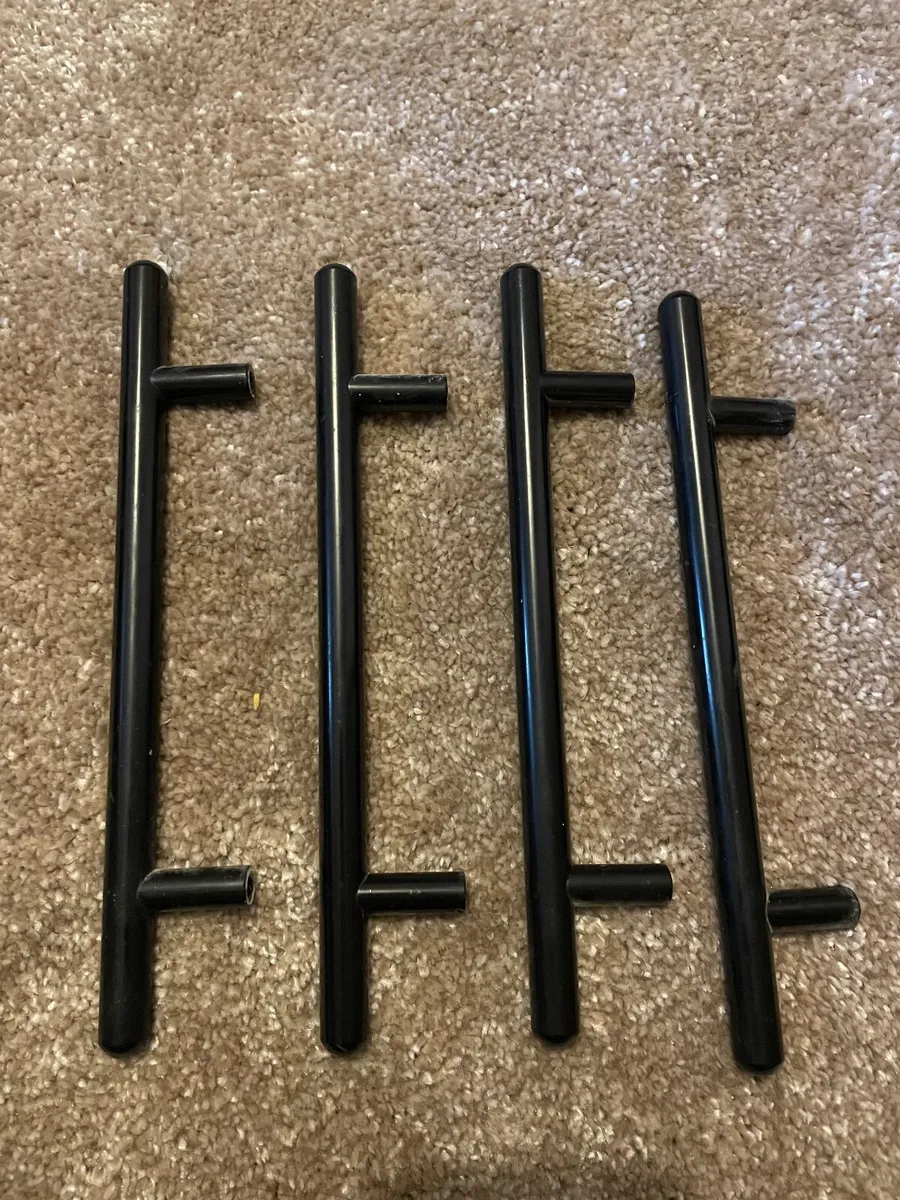 Kitchen handles - Image 1