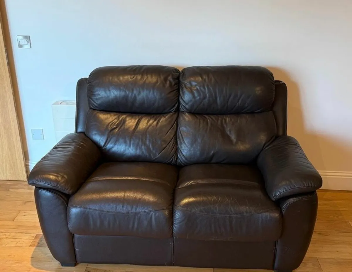 2 Seater Leather sofa - Image 1