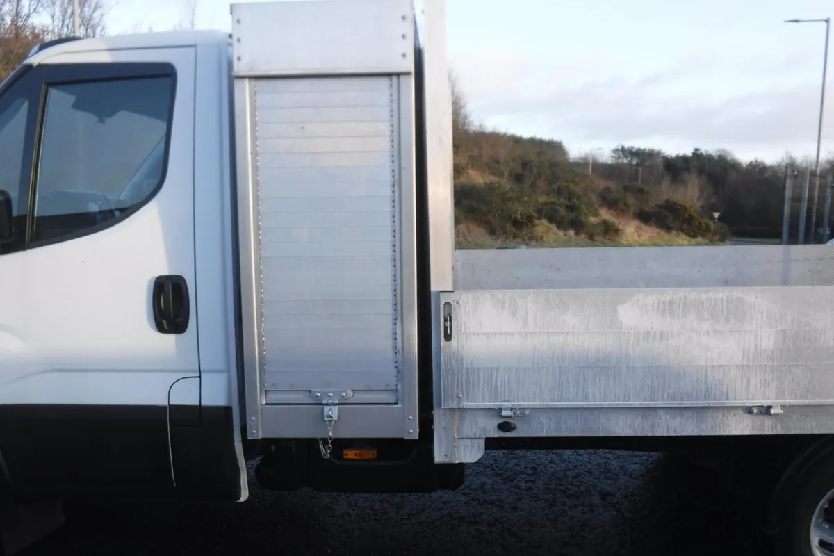 Iveco Daily 2022 35-140 3500kg dropside . - Image 4