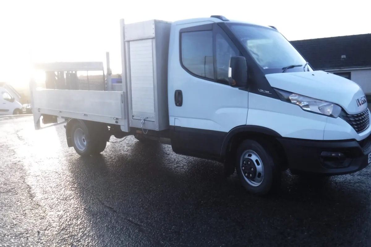 Iveco Daily 2022 35-140 3500kg dropside . - Image 2